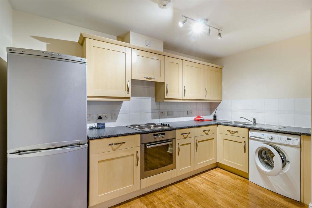 8671360-interior14-800.jpg