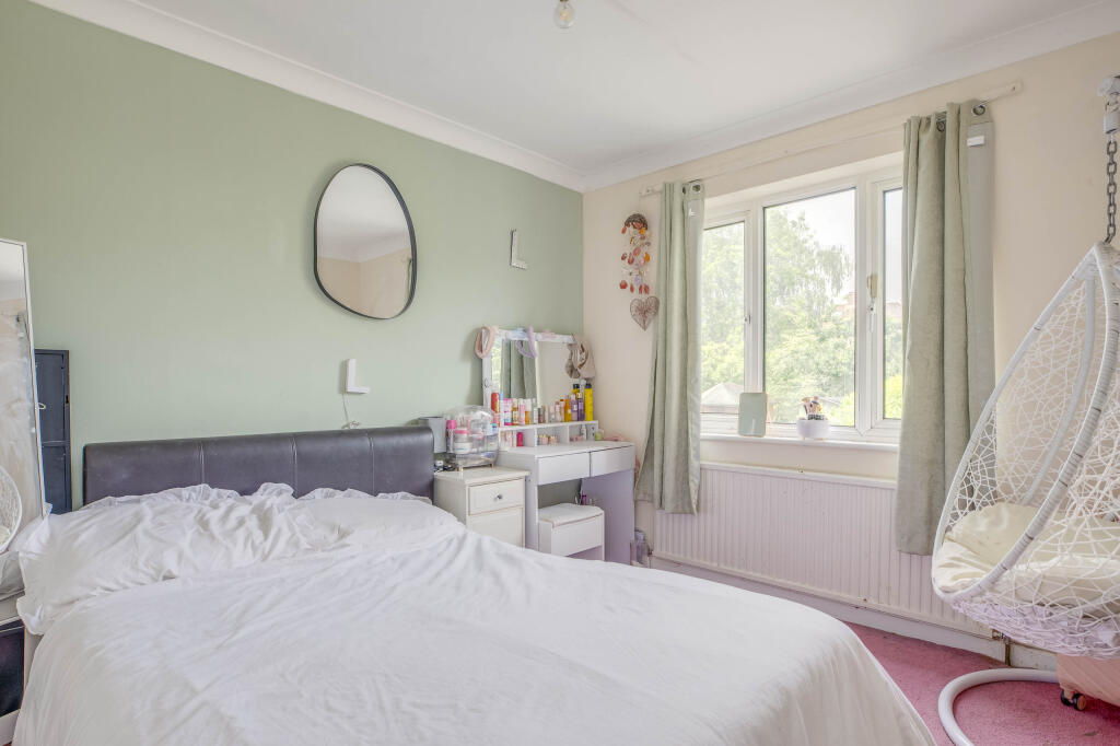 81 Seymour Park Road, SL7 3ES (LOW RES)-5