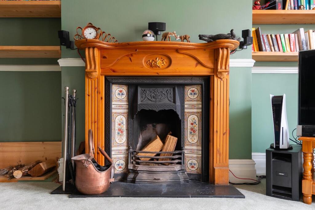 9W0RBN - Living Room A.jpg