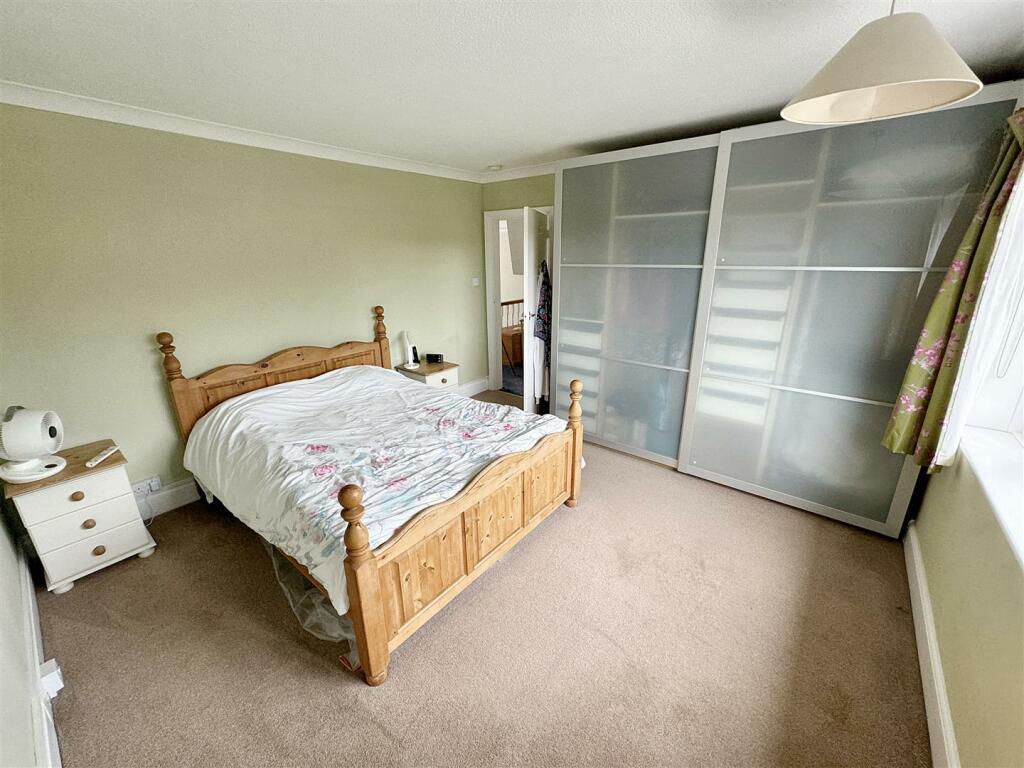bedroom 1A.JPG