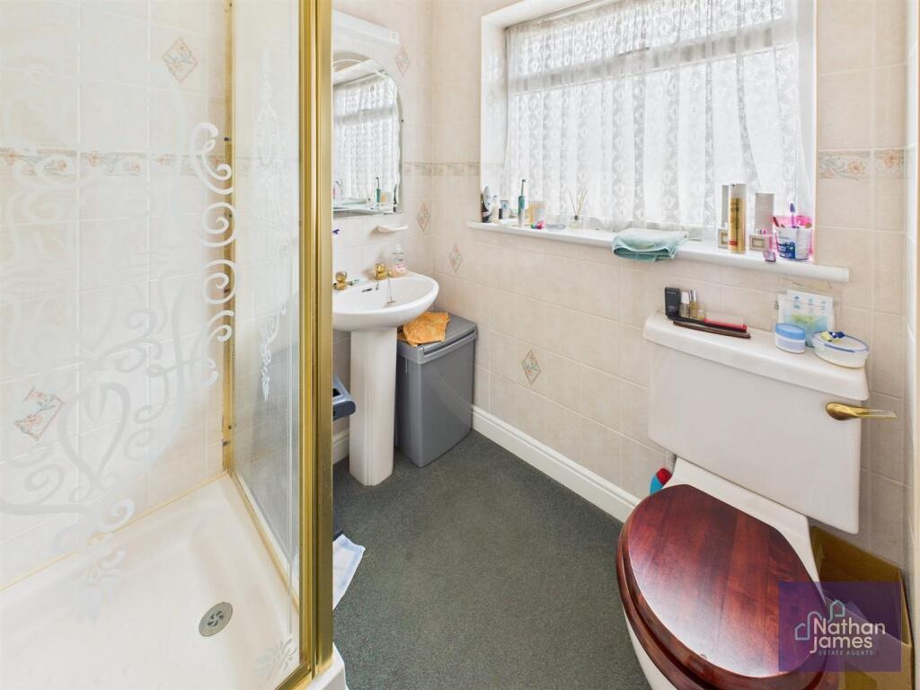 Groundfloor Shower Room
