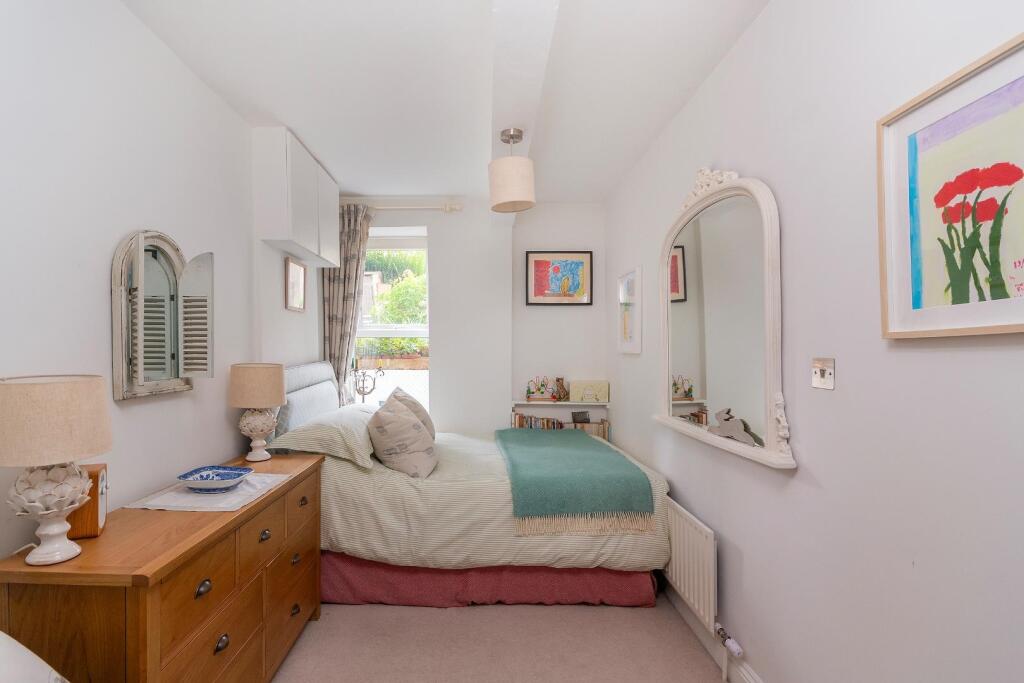 G3F5WRCM - Bedroom B.jpg