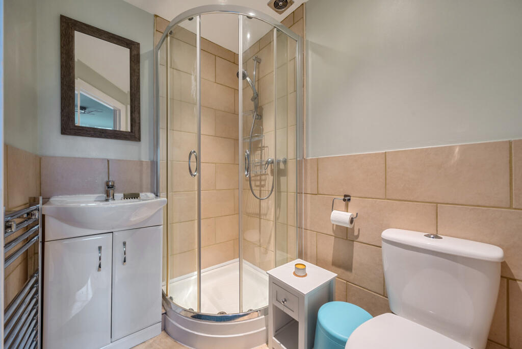 En-Suite To Bed 3