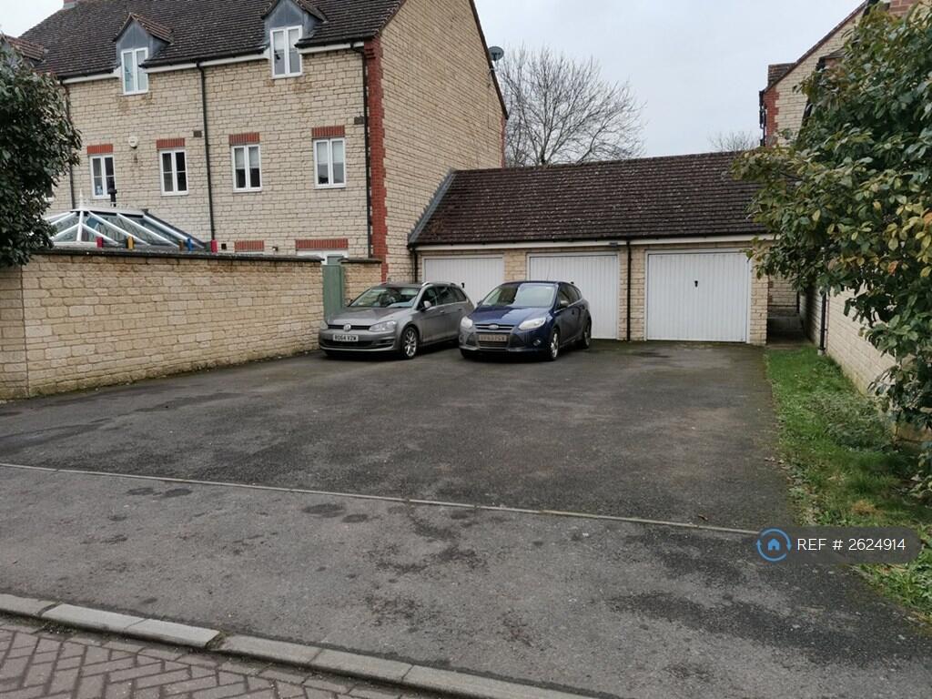 Garage (On The Right), Parking
