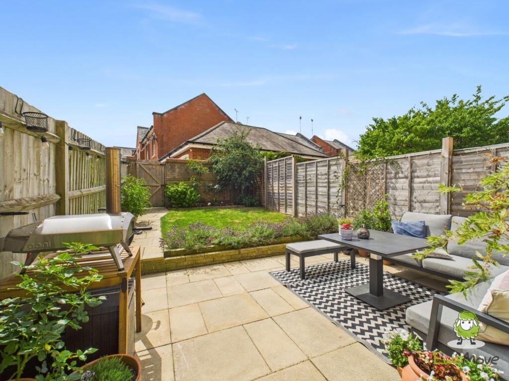 EweMove Basingstoke Estate Agents 21 Gaiger Avenue