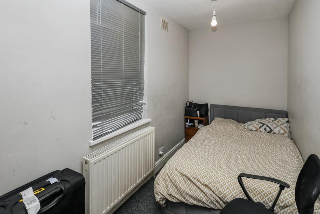 1A Goodmayes Lane, Ilford, Essex, IG3 9PB