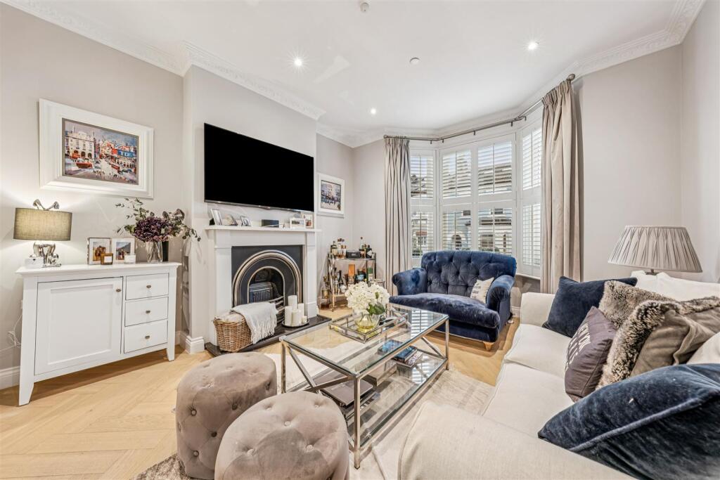 Alkerden Road, W4 - FOR SALE