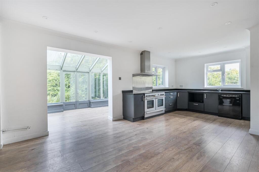 Kitchen leading to conservatory