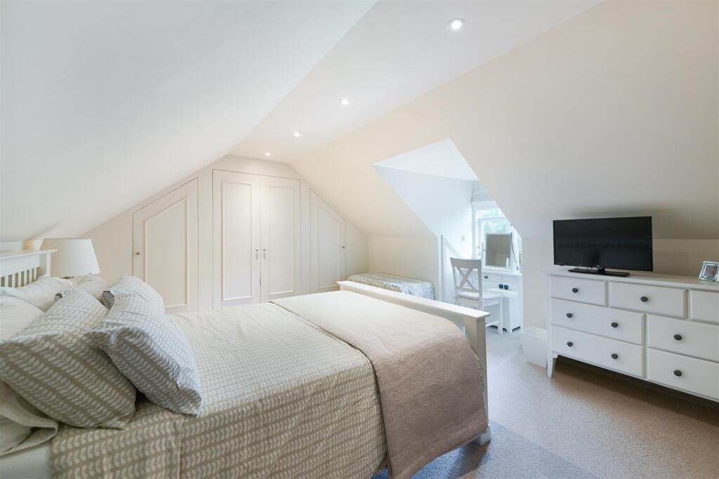 KINGSWOOD ROAD (2).jpg