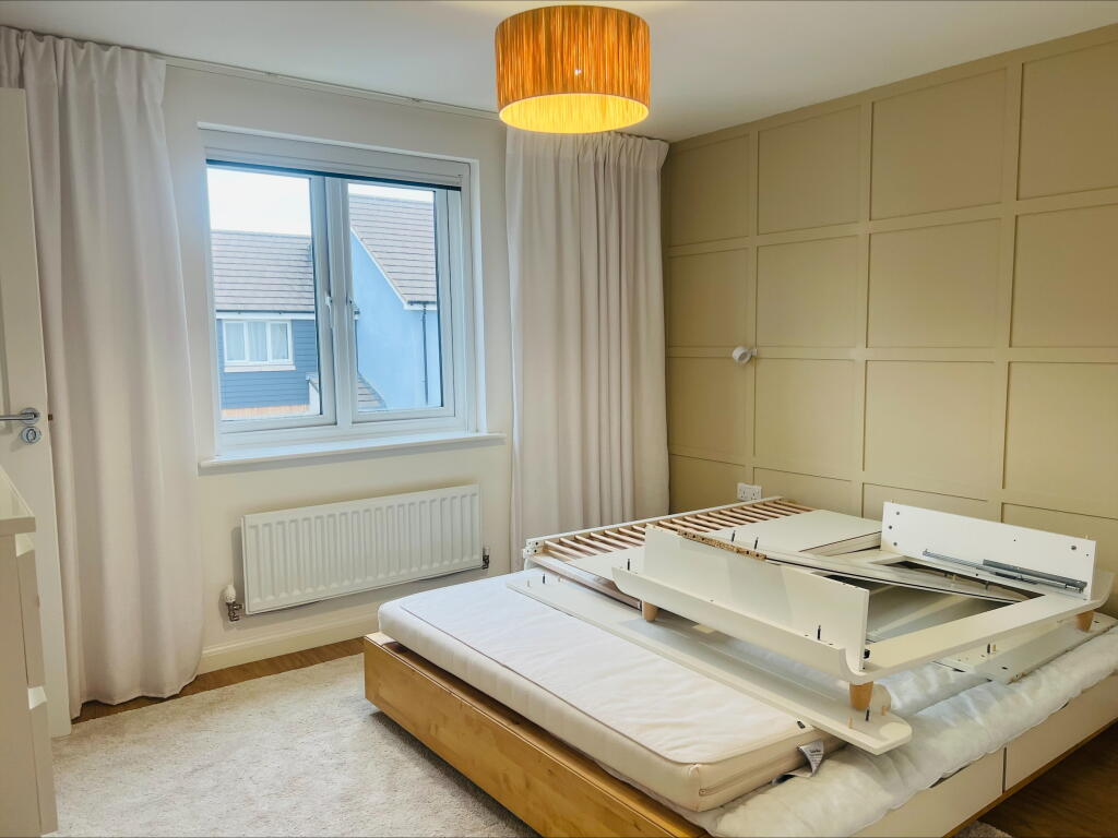 Bedroom .jpeg
