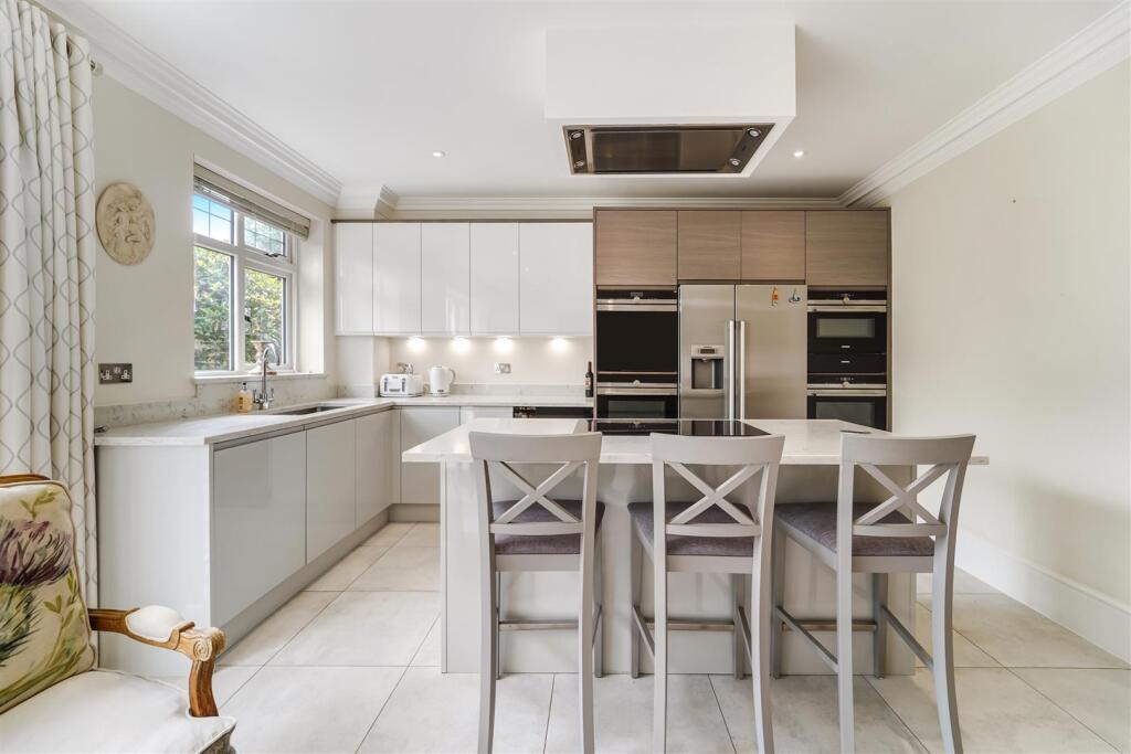 PINE HILL, 9, THORNHILL HOUSE (7).jpg