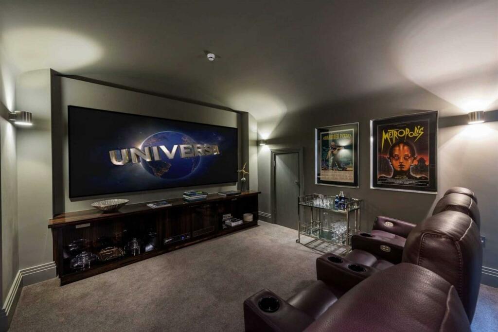 cinema.jpg