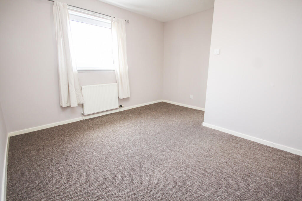 38 Quentin Rise -...
