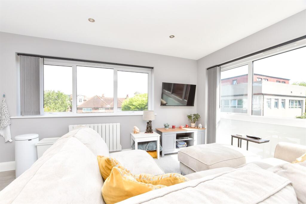 Kitchen/ Lounge/Diner