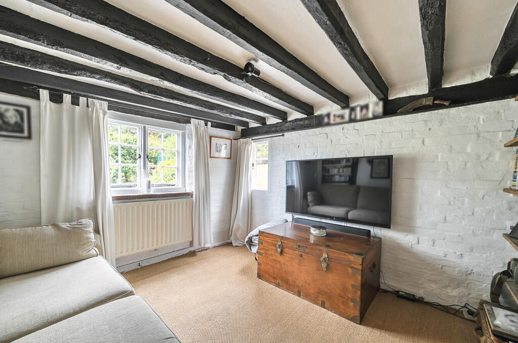 1324945-12-687672...