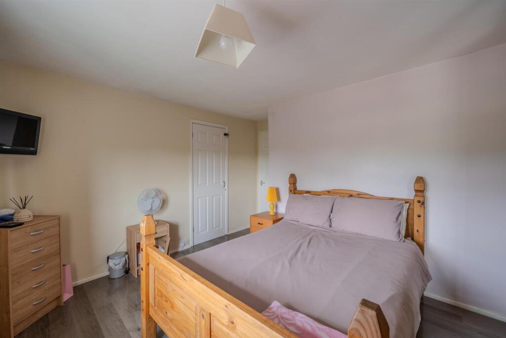 92 Court Farm Road-2.jpg