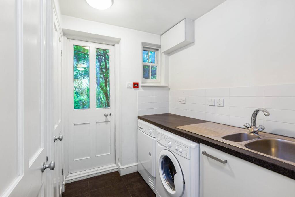 Daniel_Watney382_St_John_Street18.jpg