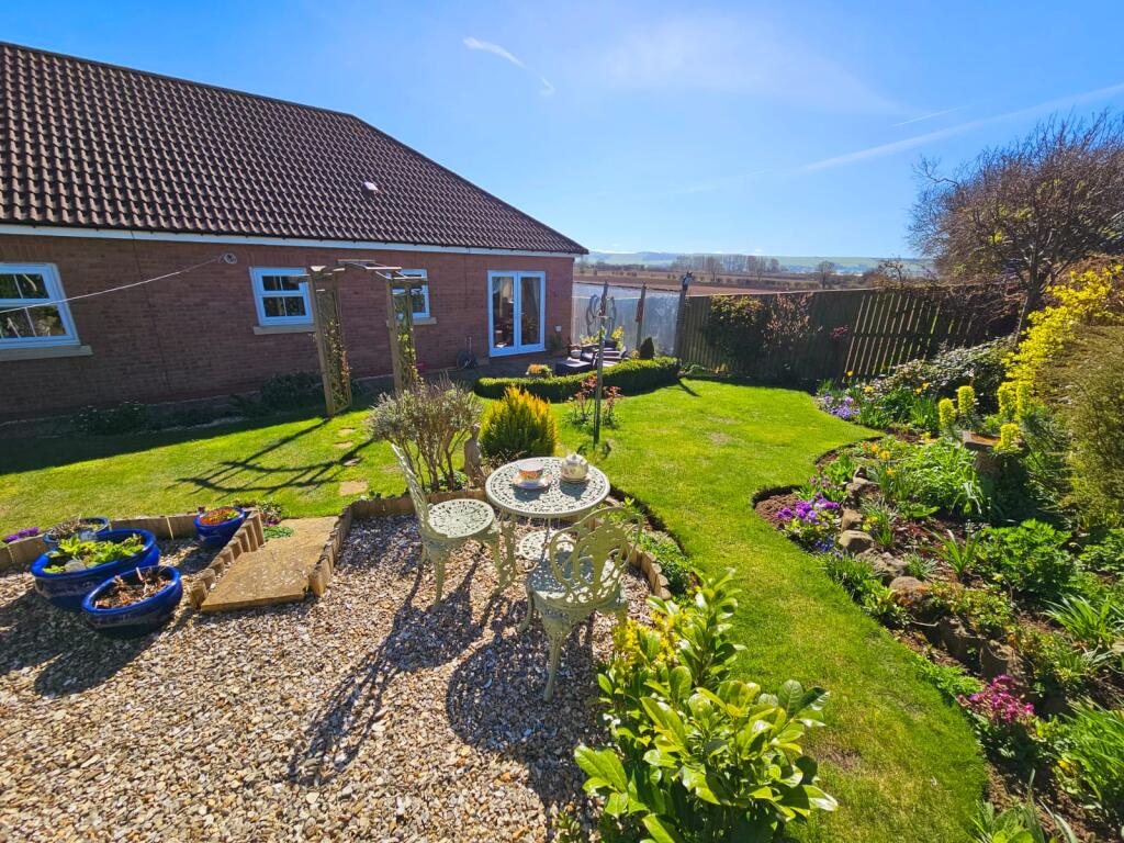 827e599c-33a8-48f9-9a39-6634857a22e9