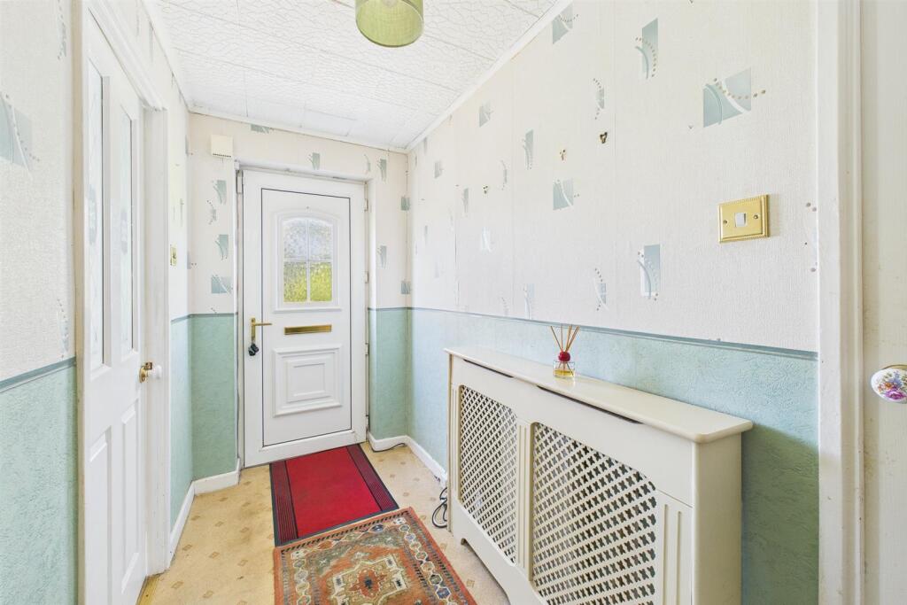 10 Sanctuary Gardens, Sneyd Park, Bristol BS9 1QR 