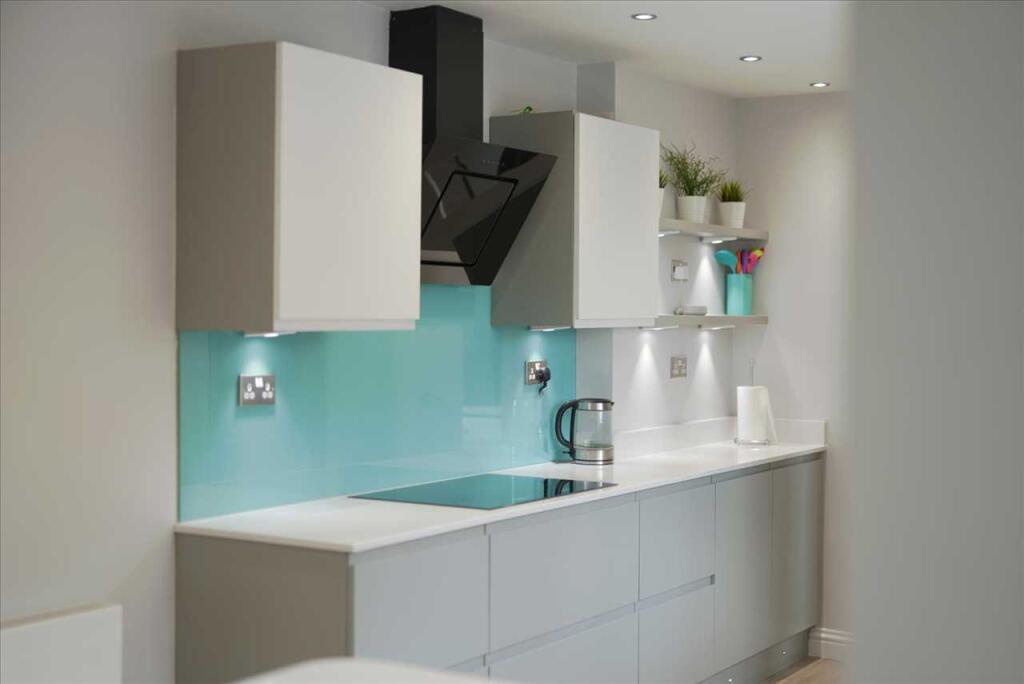 Kitchen (2)