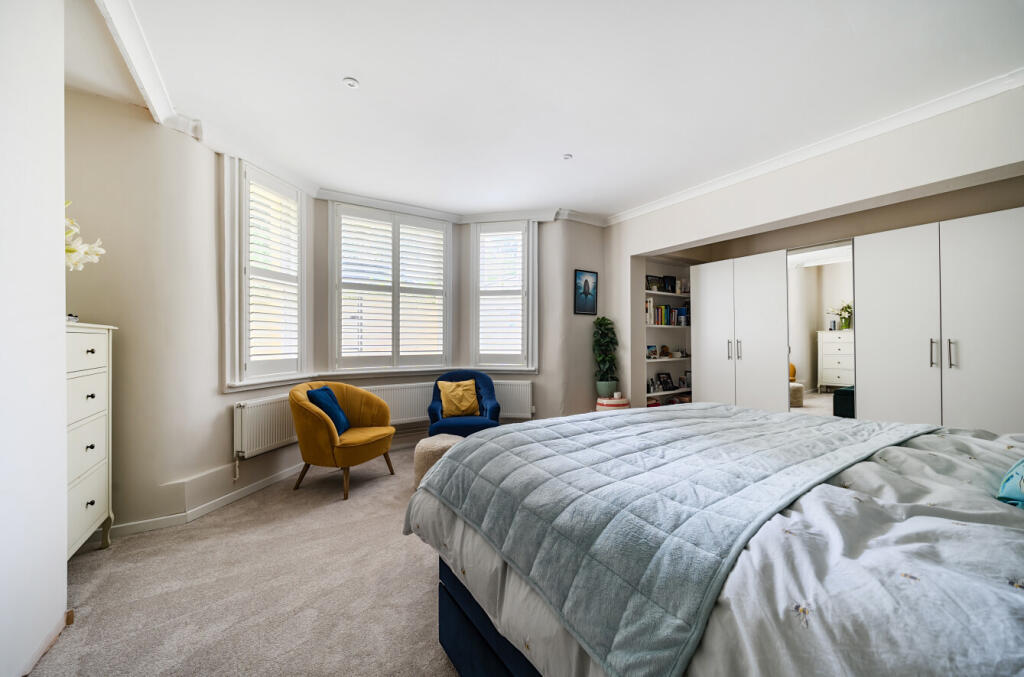 1305552-19-684896...