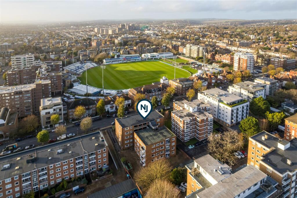 Flat 27, Palmeira House -12.jpg