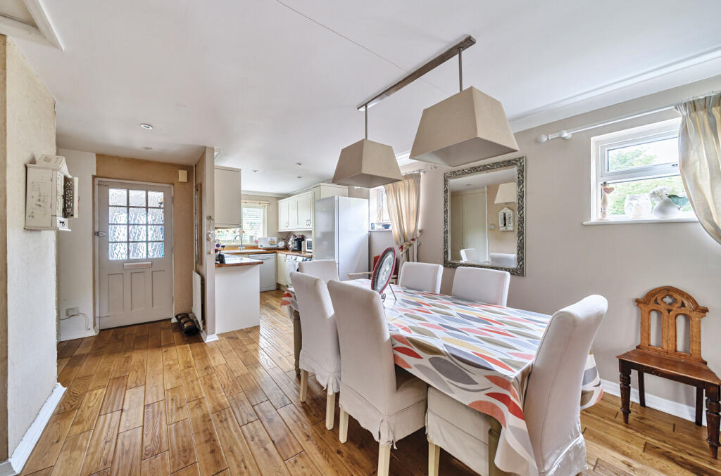 1302854-23-684961...