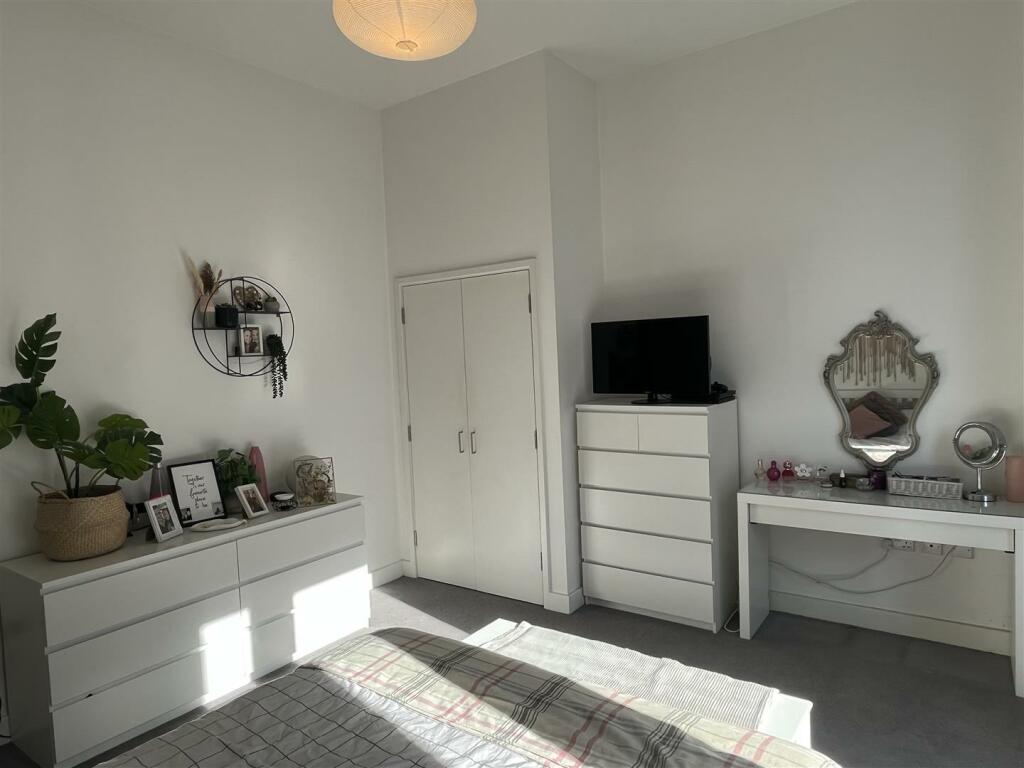 BEDROOM: