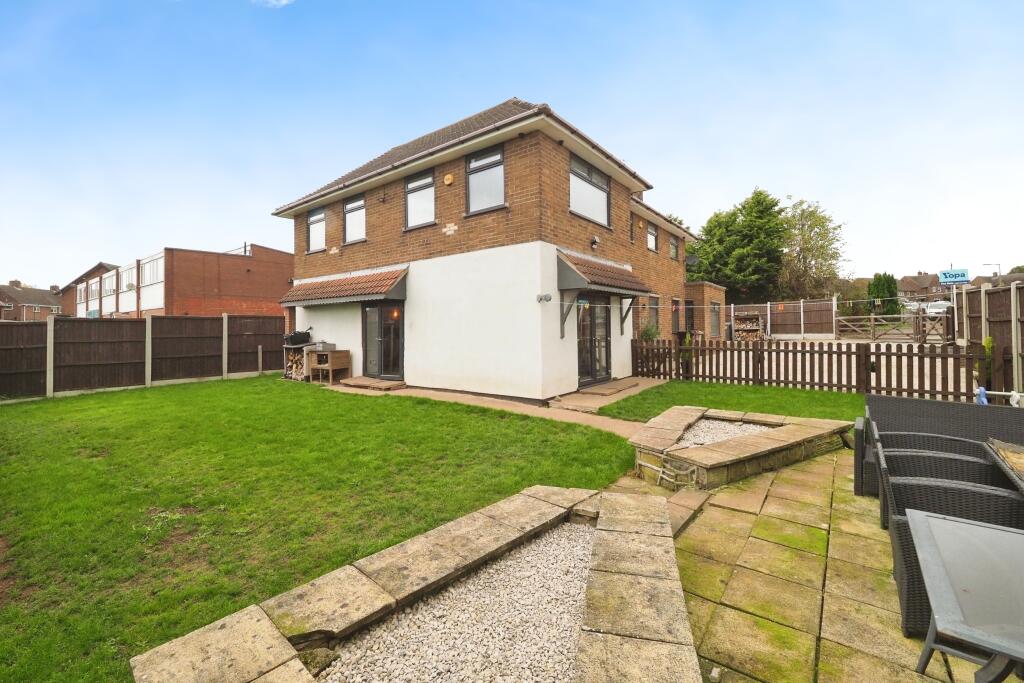 View of the Front and Side Garden, Great Lawn and Patio - Very Secure and Private