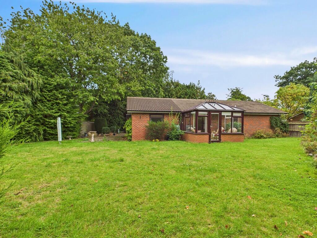 CAM03582G0-PR0140...