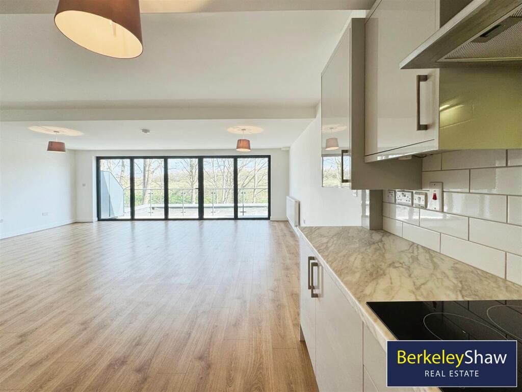 Kitchen diner/living room (3)