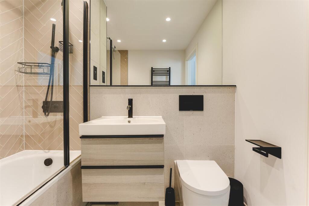 Empress Apartments -13.jpg