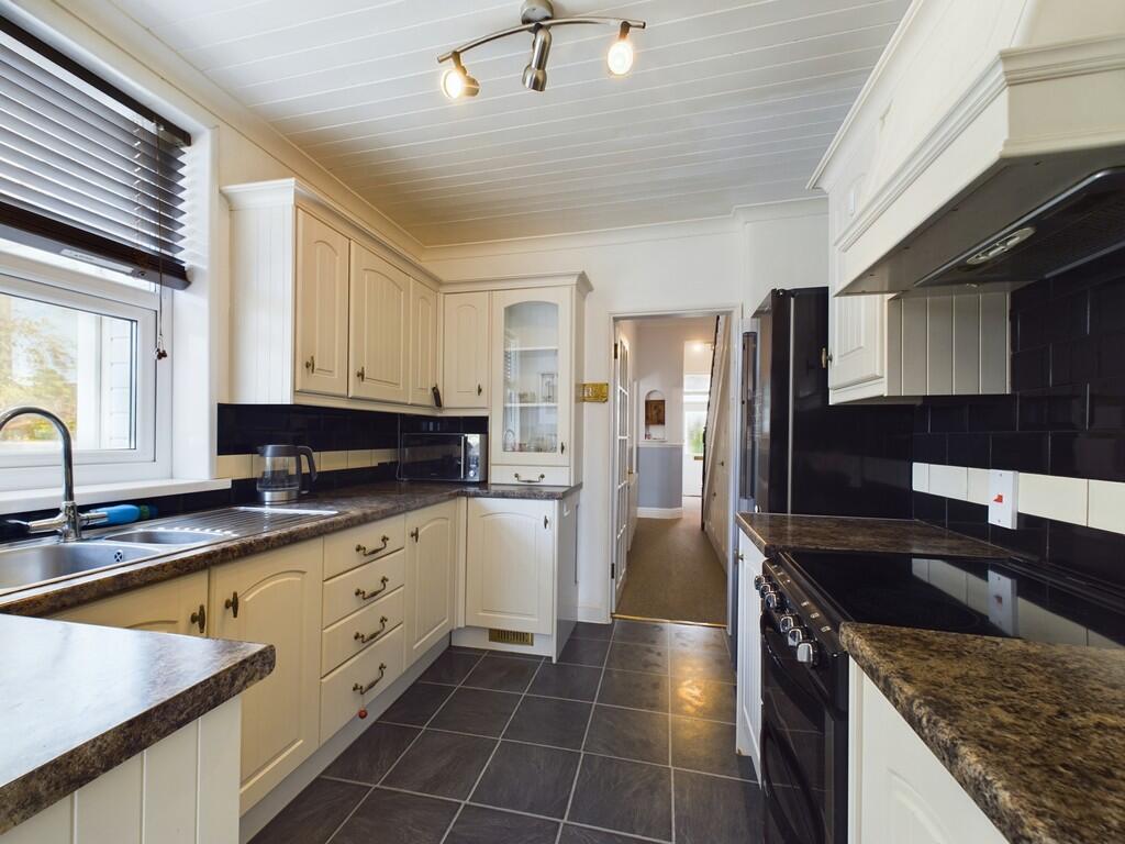 CAM02091G0-PR0043...