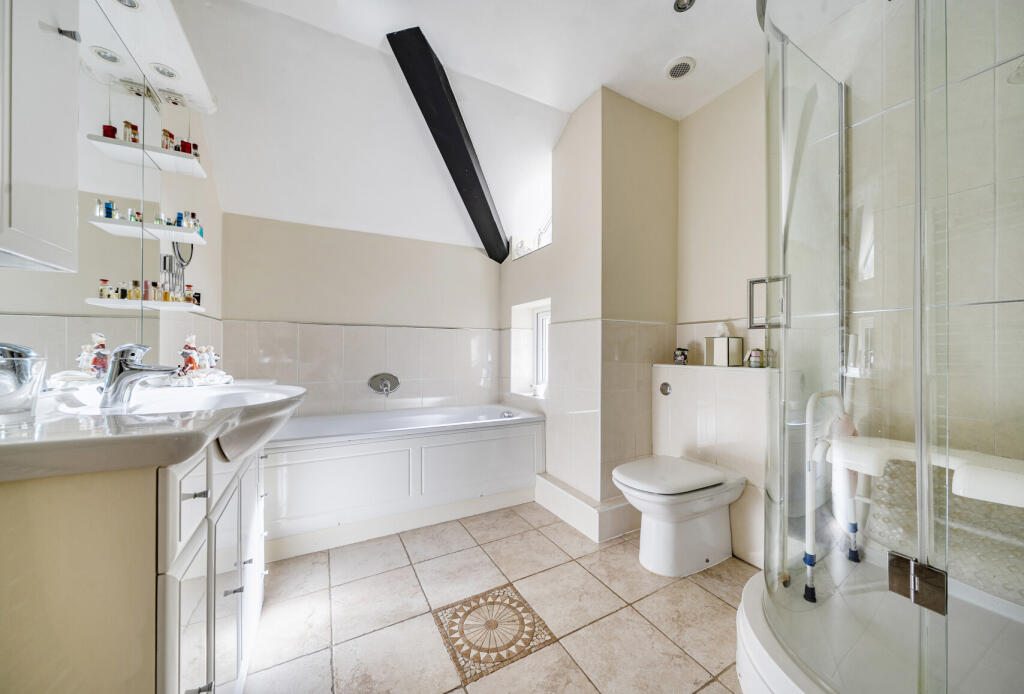 1371251-17-68f8ca...