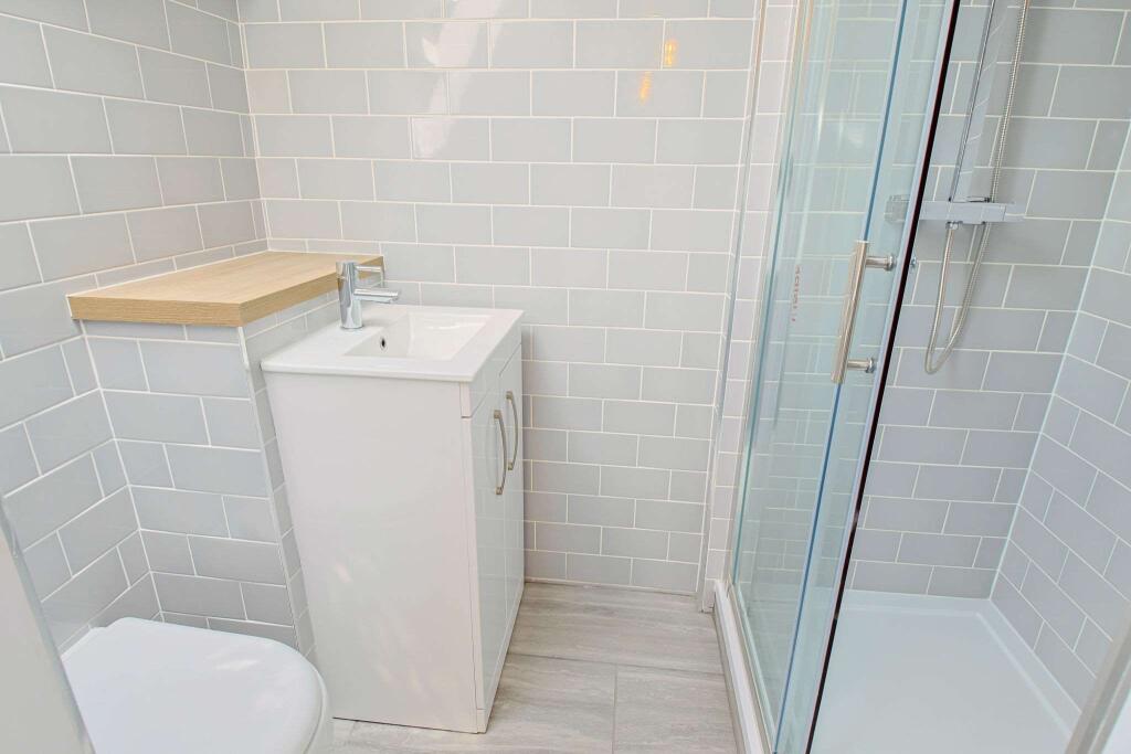 EnSuite to Attic Bedroom