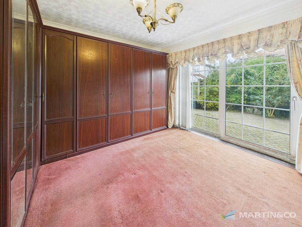 CAM02318G0-PR0544...