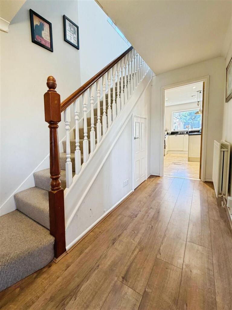 9a19f5c6--430A-8984-8275C60B94A4-66107-00001A973D2