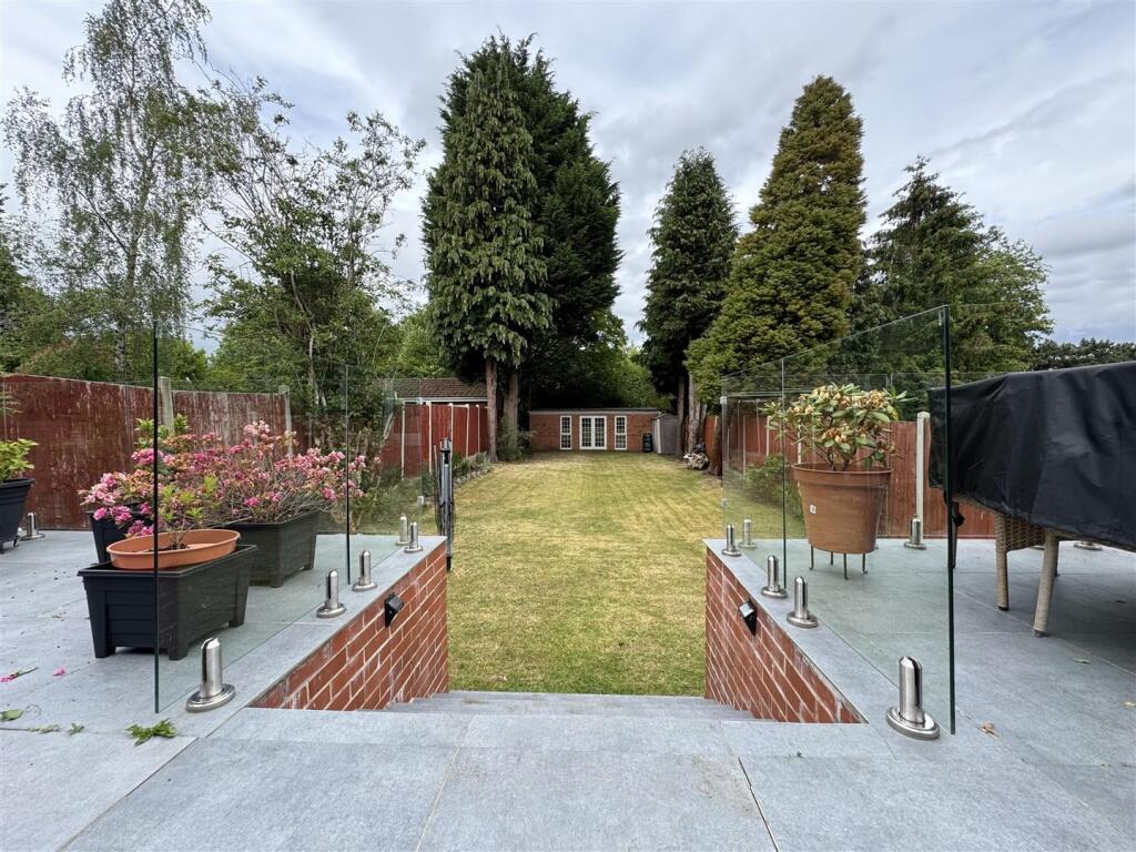 IMG_1621 (Large).JPG