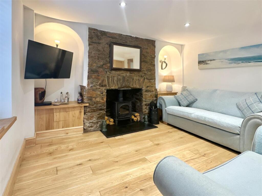 Lounge From Entrance.JPG