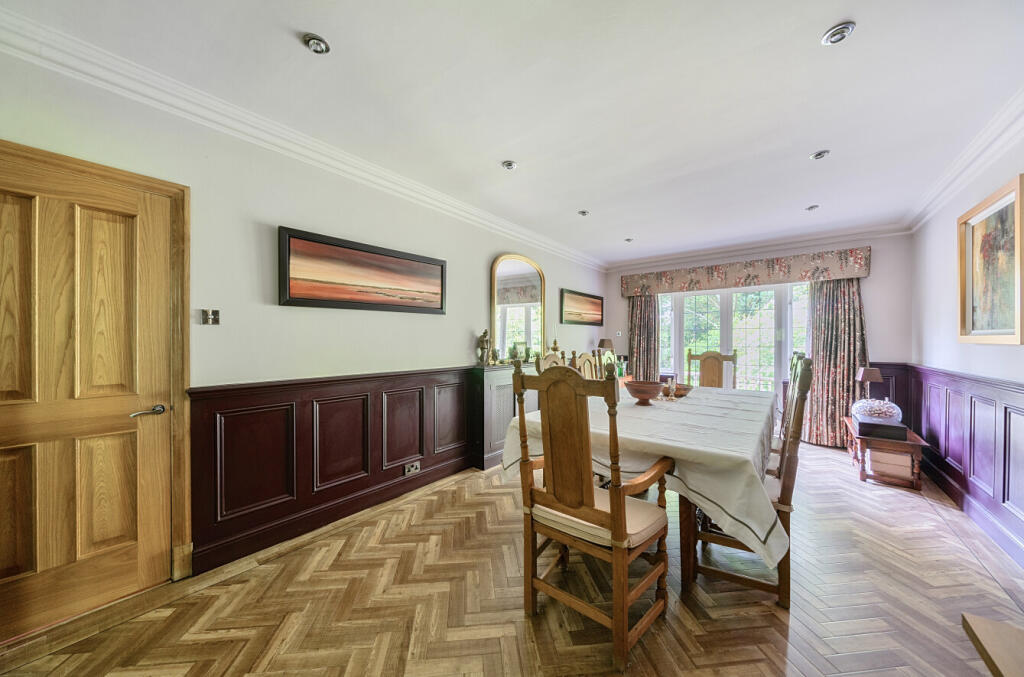 1299882-14-682f3a...