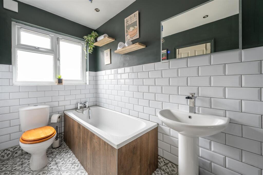 Trumpington Road, E7