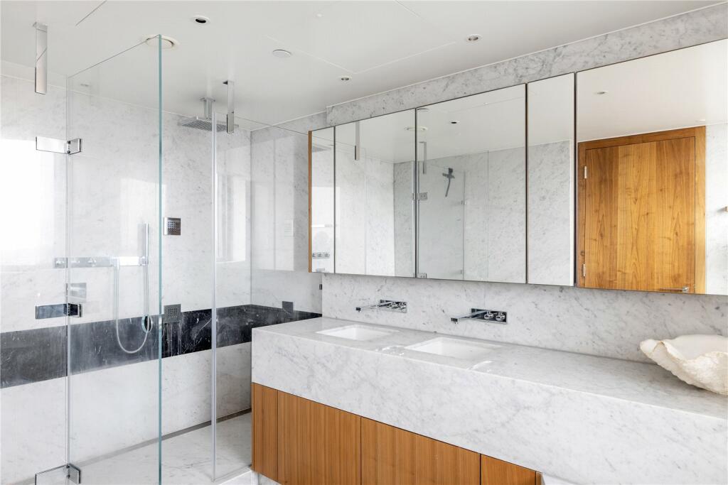 Prinicpal Ensuite