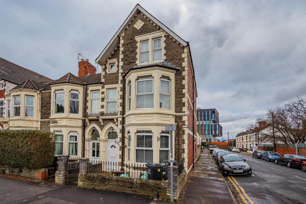 Colum Road 158 outside