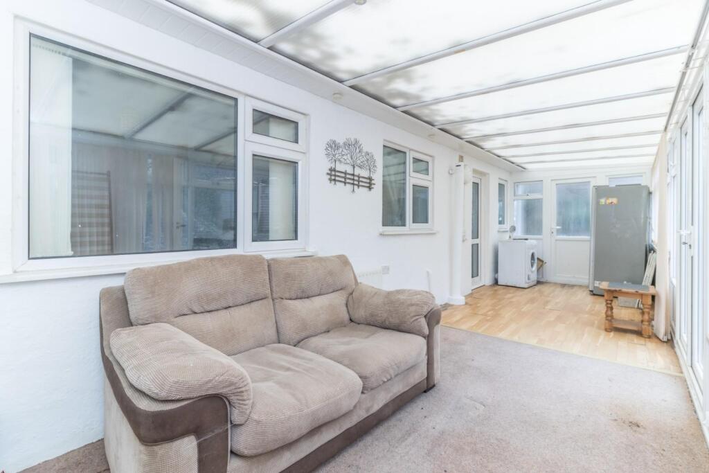 21 Orchard Grove (11).jpg