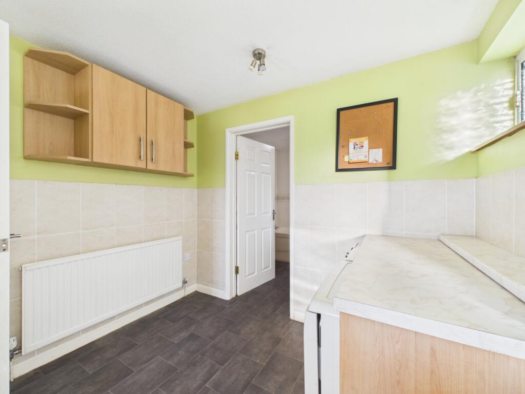 CAM01721G0-PR0105-STILL007