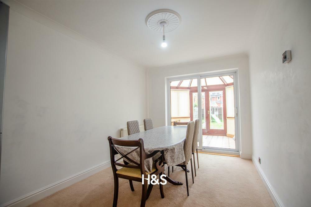 20 thornton road dining room.jpg