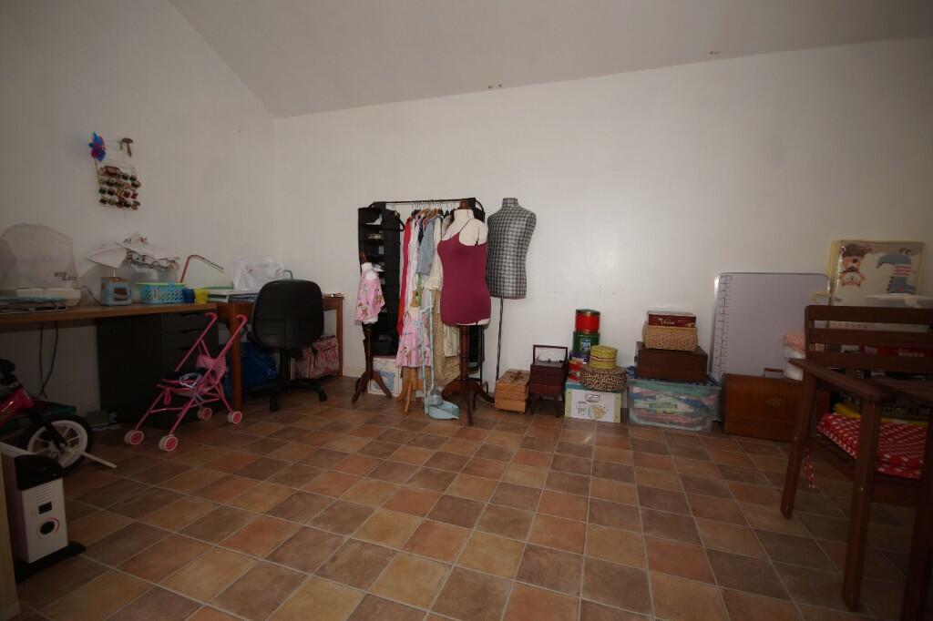 13 Elan Road