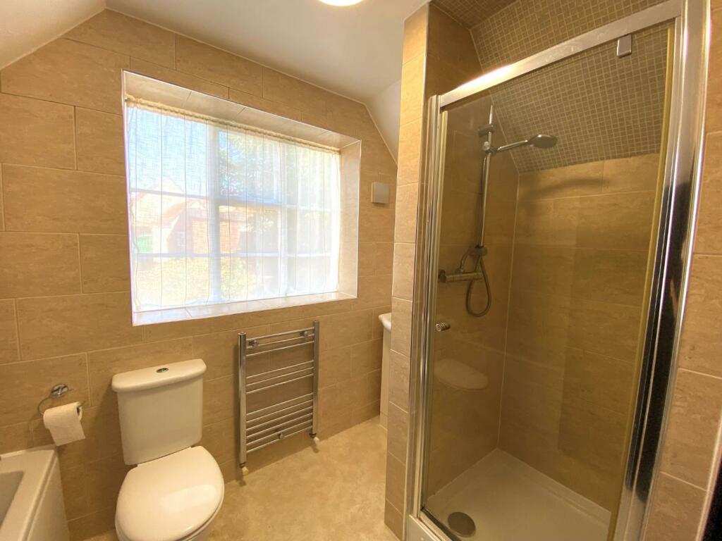 causeway bathroom.jpg