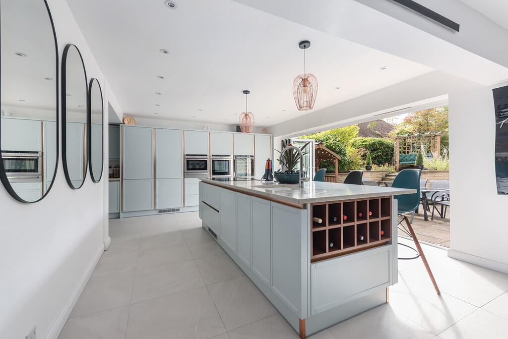 6 Fernhill Walk (...