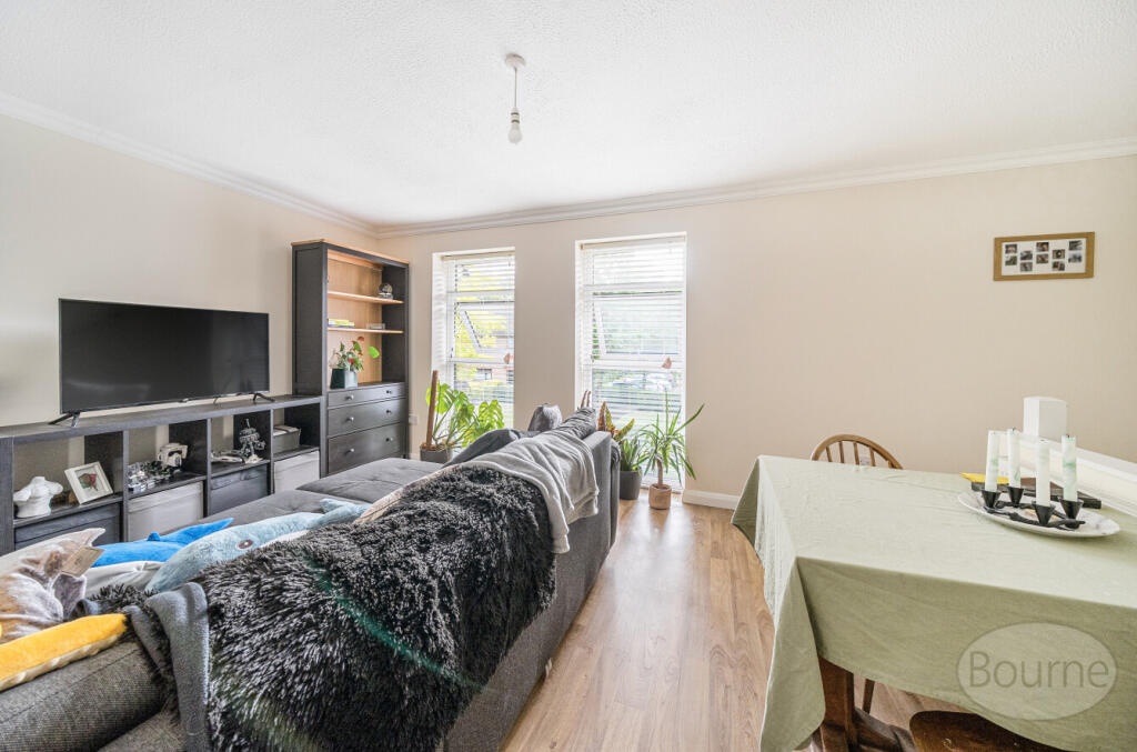 1d90b9c1-deed-46f...